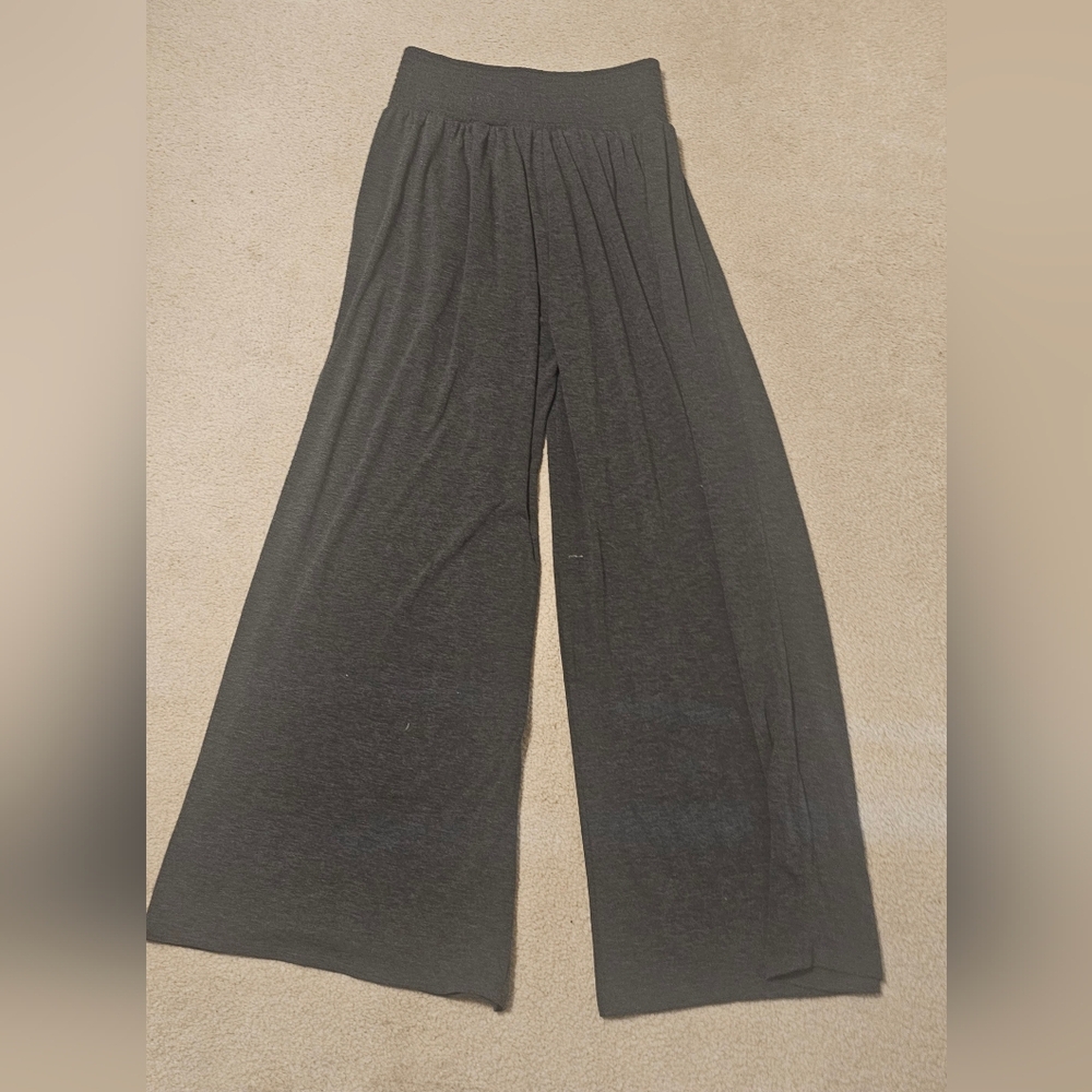 Zenana Outfitters Charcoal Wide-Leg Pants Size Large - Picture 5 of 5